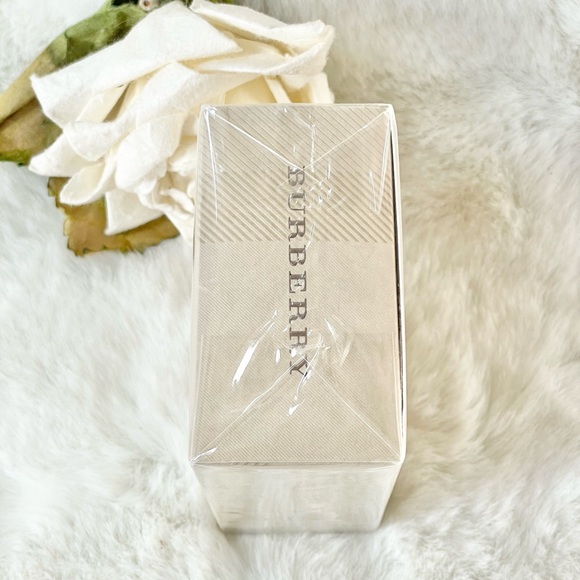 New with tags BURBERRY FOR WOMEN. CLASSIC #burberry #giftsforher #giftsformom - Picture 5 of 6